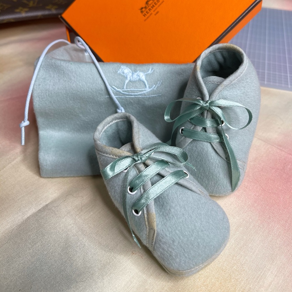 Authentic Hermès Angora Baby shoes with box